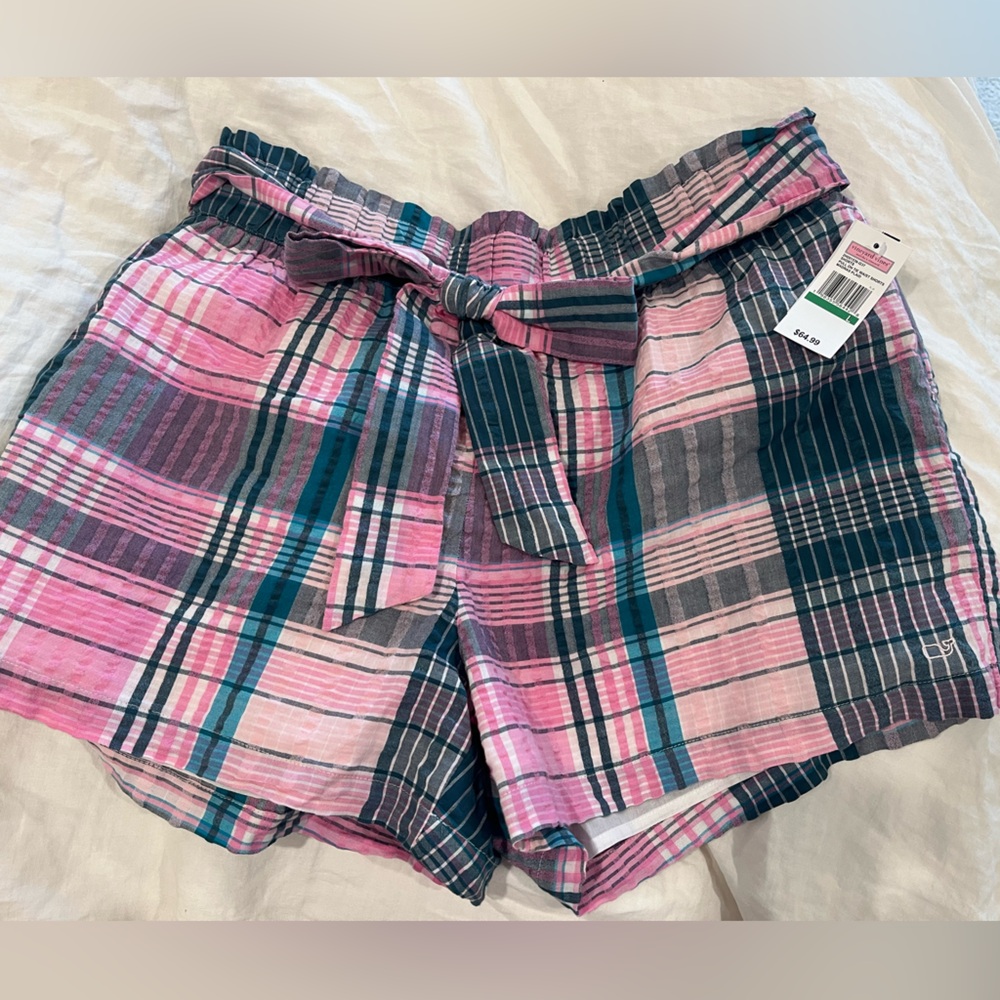 NWT Vineyard Vines Pink and Blue Plaid Women Shorts